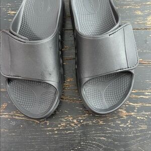 OOFOS Gray recovery Footwear Sole